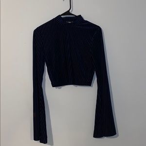 Flared sleeve crop top